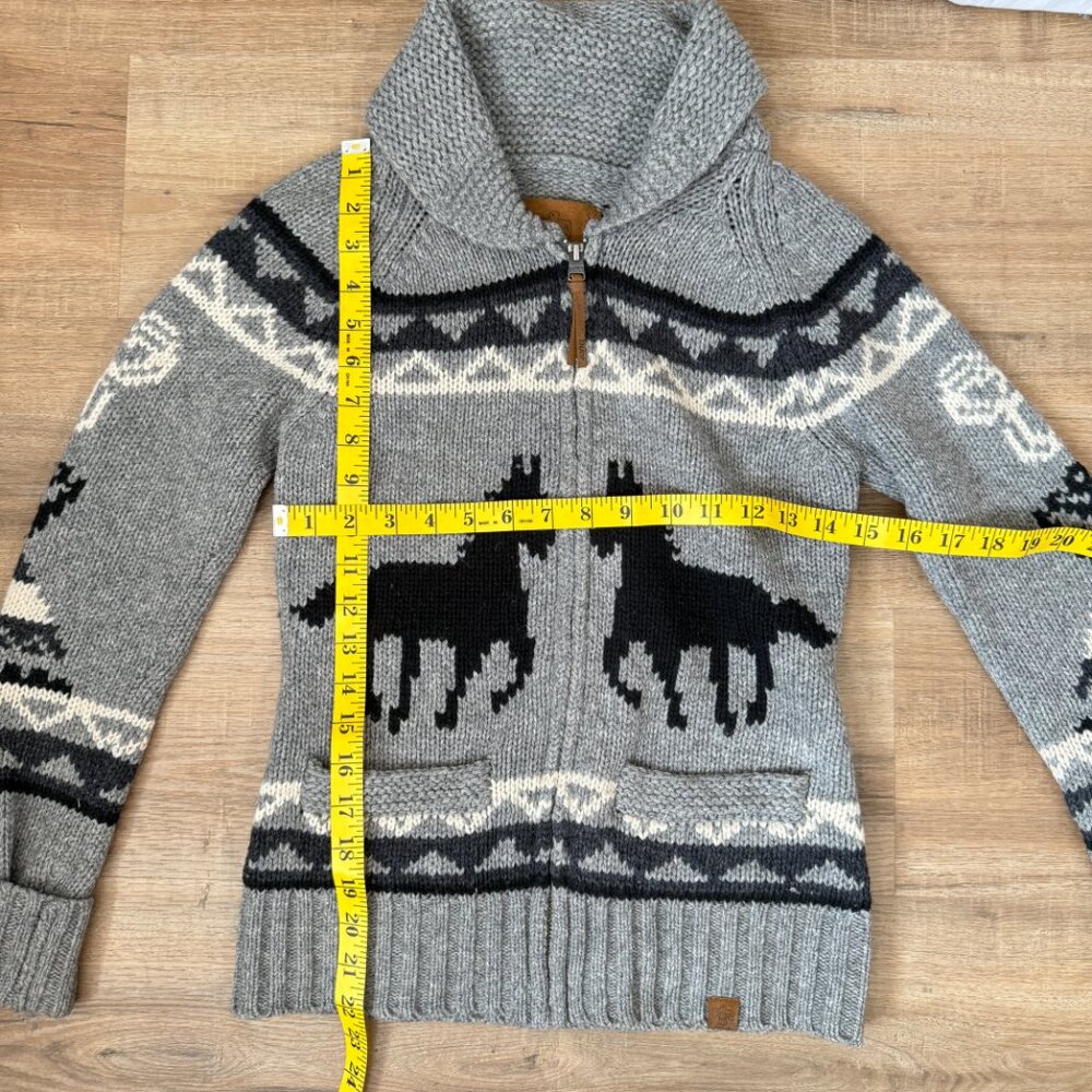 Aritzia TNA Sea to Sky Cowichan Cardigan Sweater Horse Motif Lambswool Skijor S - Picture 7 of 10